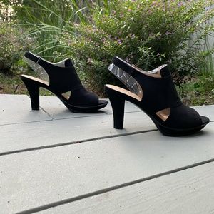 Naturalizer "Deborah" Black Dress Bootie 7.5M NIB